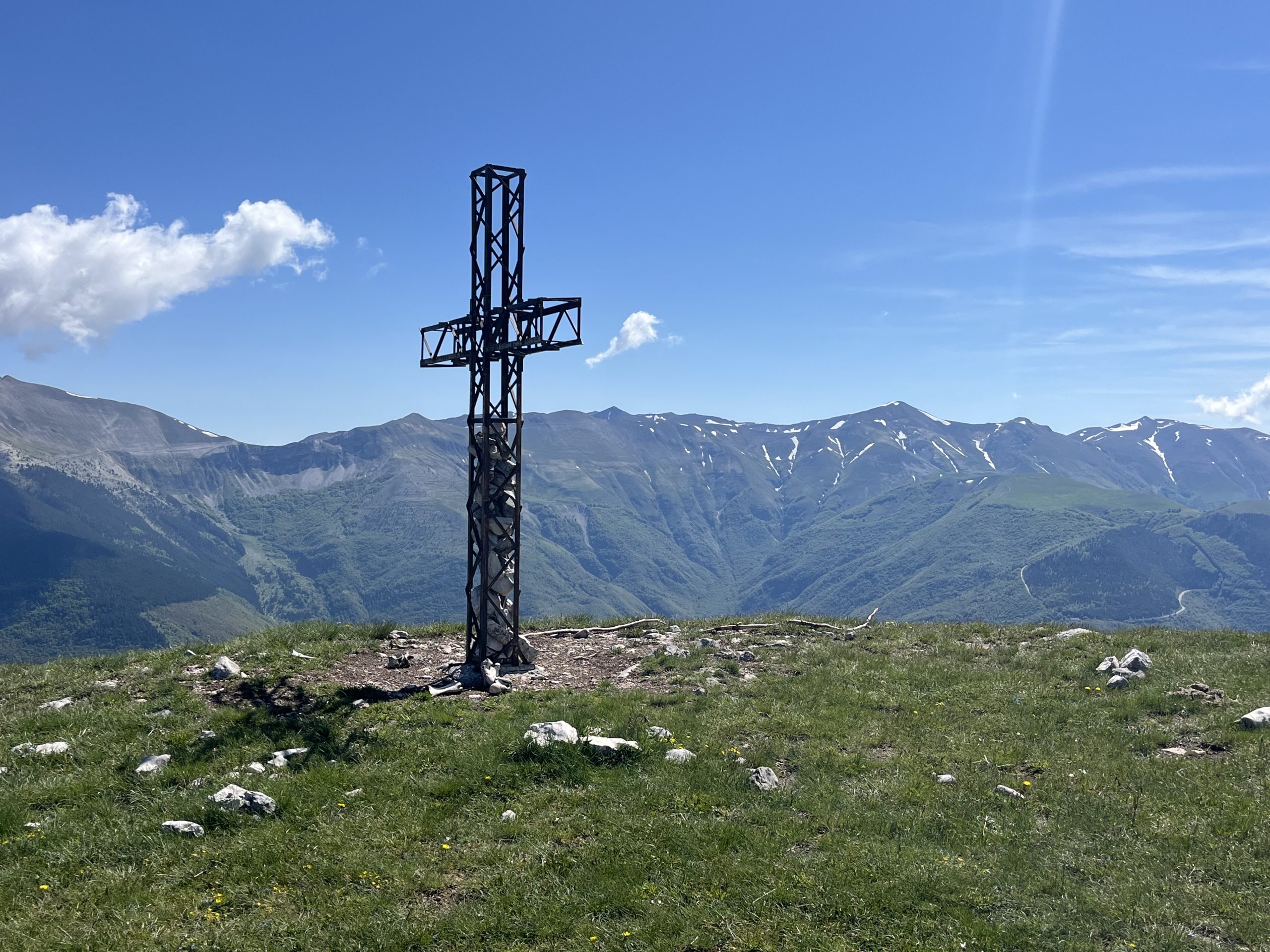 Il Monte Cardosa per la ripida cresta sud
